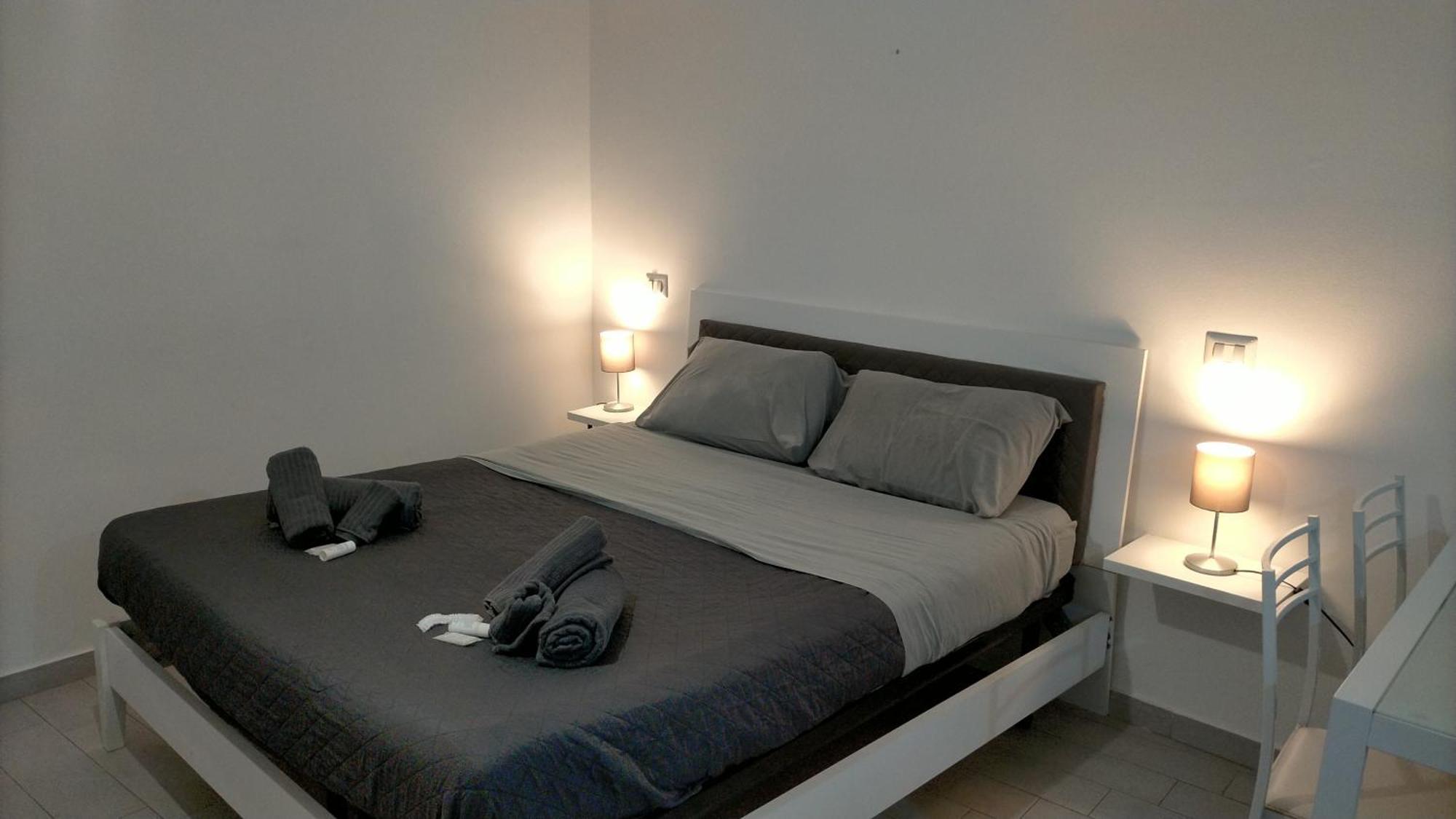 House Mattia Apartment Bari Bagian luar foto
