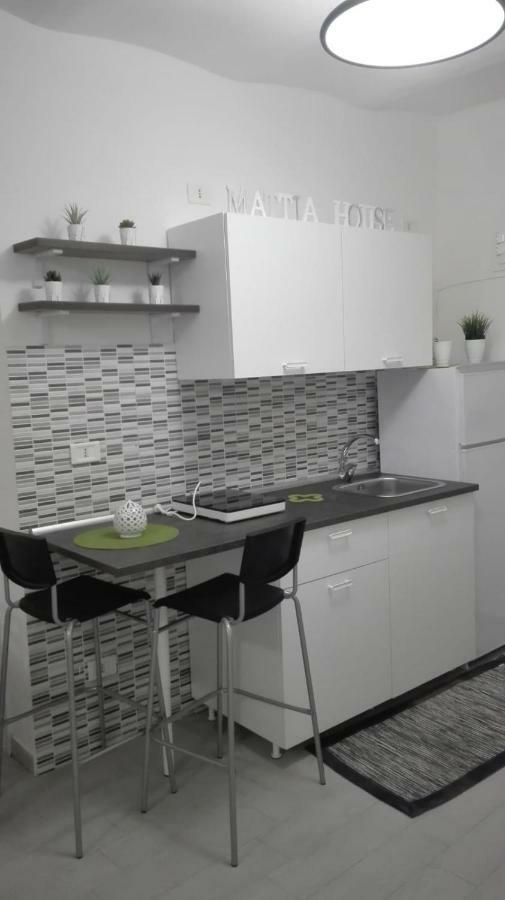 House Mattia Apartment Bari Bagian luar foto