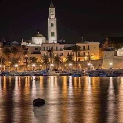 House Mattia Apartment Bari Bagian luar foto